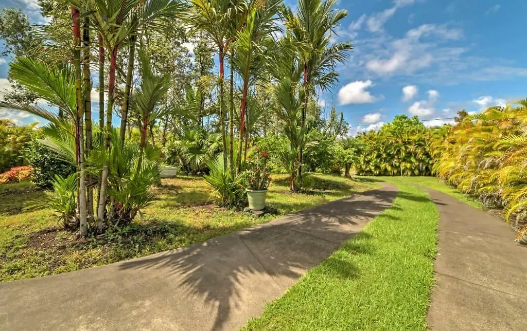 Hale Paradise Keaau Guest house