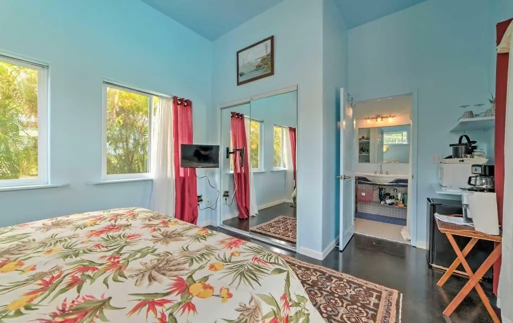Πανσιόν Hale Paradise Keaau
